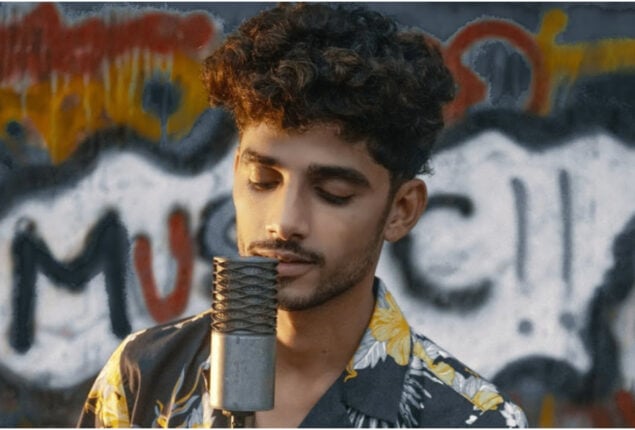 Kaifi Khalil upset about harassment of women During his live performance