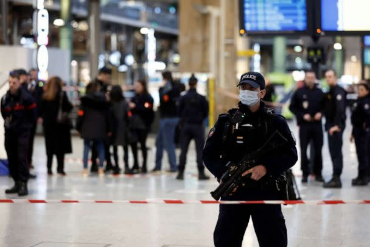 Gare du Nord railway station attack