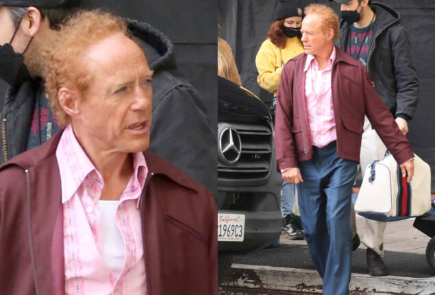 Robert Downey transforms into a balding redhead that makes him unrecognizable