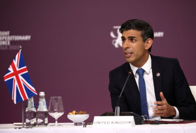 UK has “ambition” to send tanks to Ukraine, says Rishi Sunak