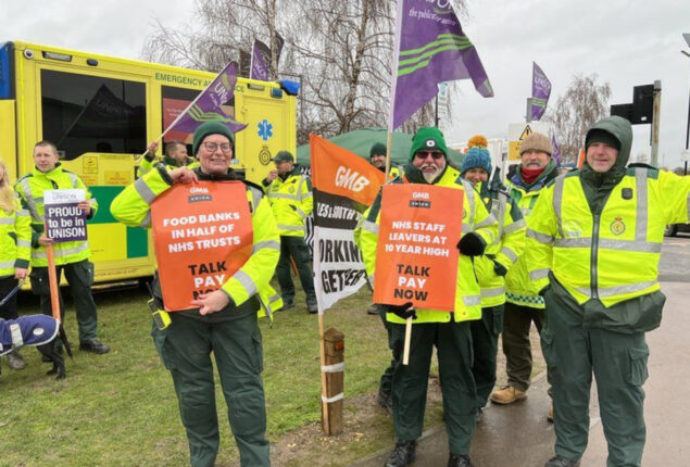 Ambulance workers feel betrayed by government, says union