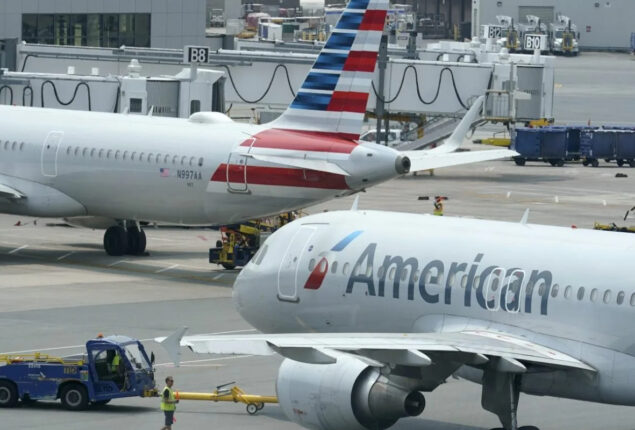 2 planes collide on JFK runway