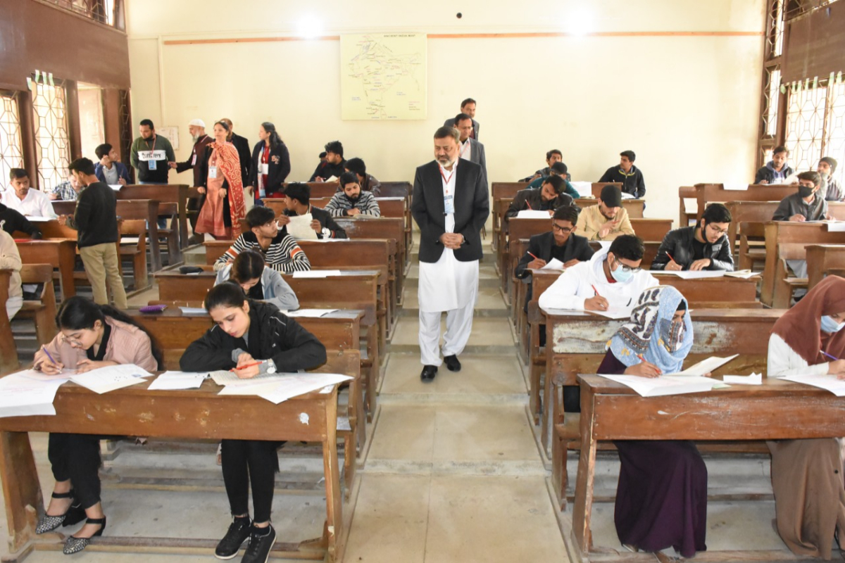1202 students