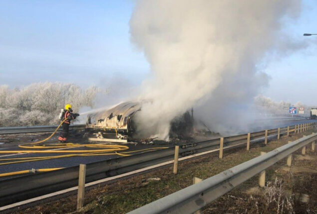 Lorry fire shuts northbound carriageway in Cambridgeshire