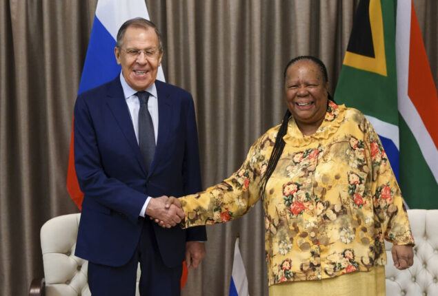 Sergey Lavrov discusses situation in Ukraine with South Africa