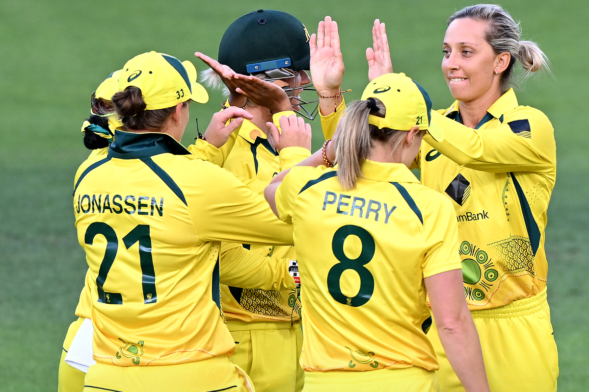 Australia defeated Pakistan to win women's T20I series
