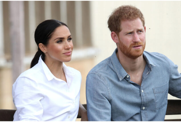 Meghan Markle, Prince Harry urged to apologize from family