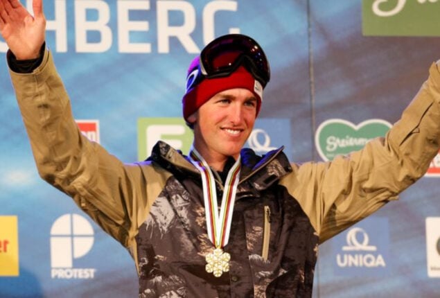 Kyle Smaine: US world champion freestyle skier dies at 31