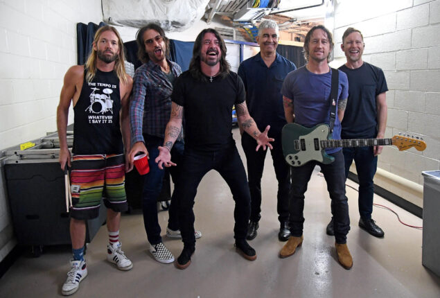 Foo Fighters says they’ll perform after death of Taylor Hawkins