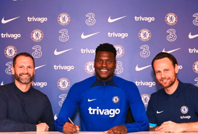 Benoit Badiashile joins Chelsea from Monaco