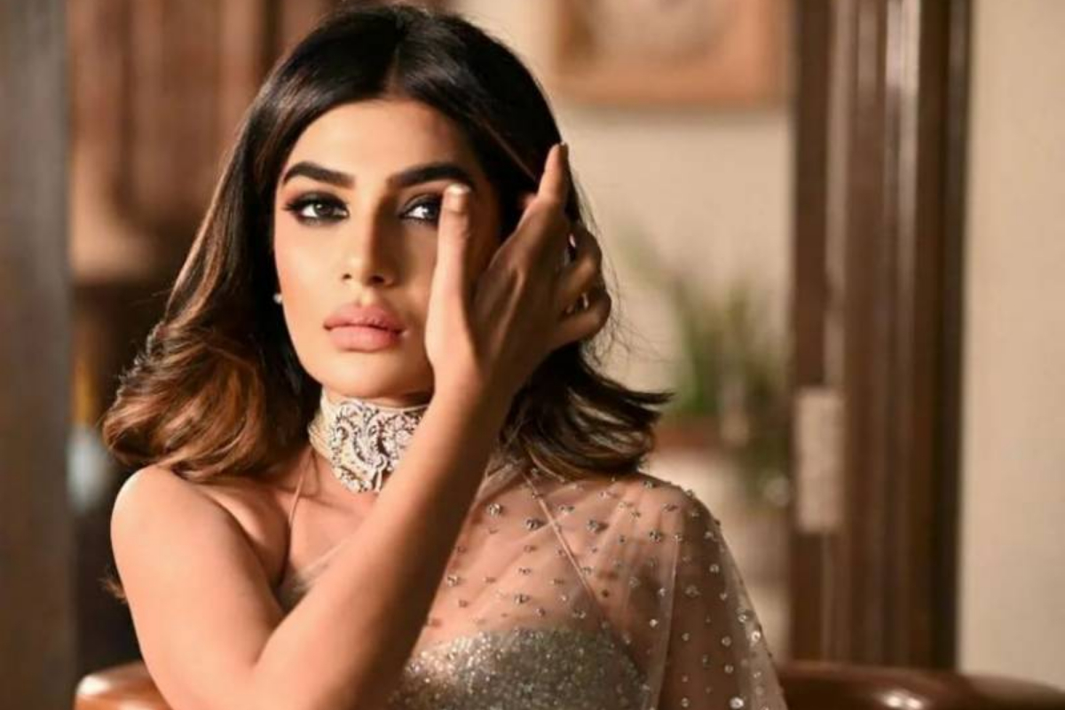 Iffat Omar
