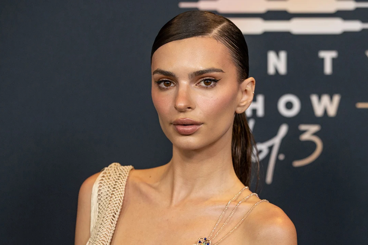 Emily Ratajkowski