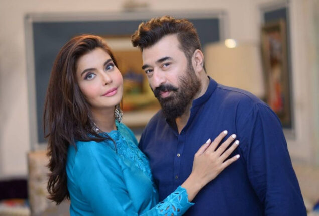 Yasir Nawaz shows off his love for Nida Yasir