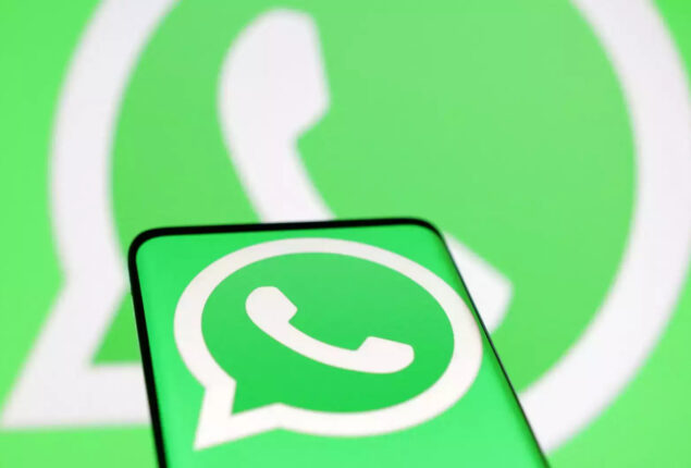 WhatsApp introduces new shortcuts for group admins on iOS