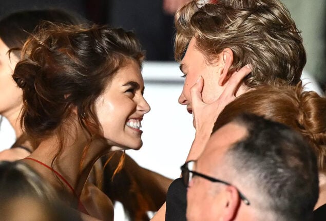 Austin Butler and Kaia Gerber’s intimate kiss as she congratulates him