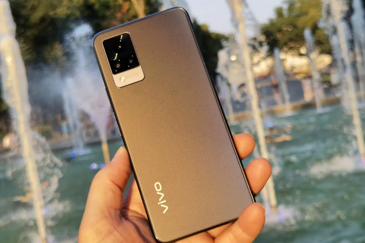 Vivo V21 price in Pakistan