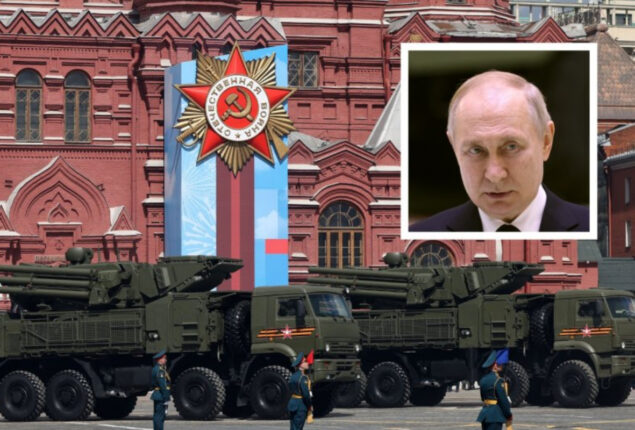 Missile systems seen on Moscow rooftops draw no response from the Kremlin