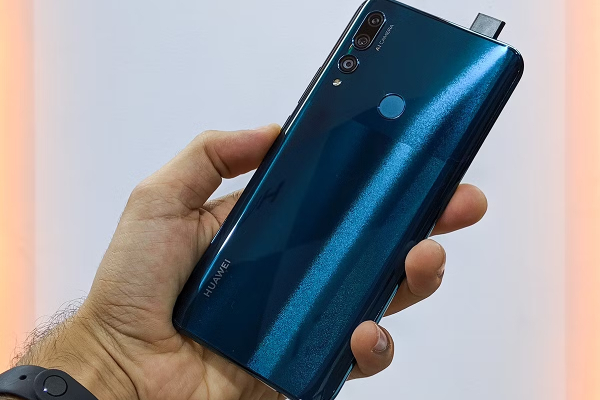 Huawei Y9 price in Pakistan