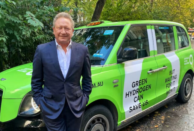 Billionaire calls for revisions to the failed Australia-Asia solar megaproject