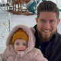 Jessa Duggar explains why her daughter wore socks on her hands during snow day