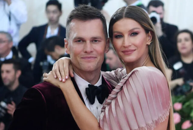 Gisele Bündchen returns to modelling amid divorce from Tom Brady