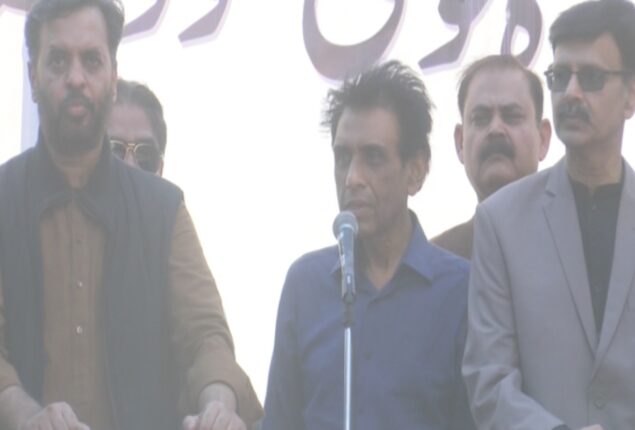 MQM factions threaten to leave coalition over delimitations