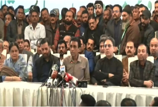 PSP, Farooq Sattar group merged into MQM-P