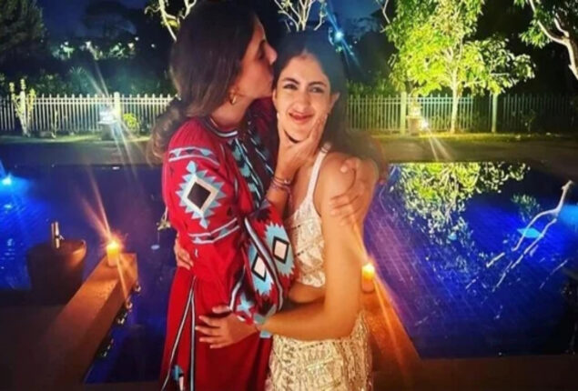 Shweta Bachchan showers love on her daughter Navya Nanda