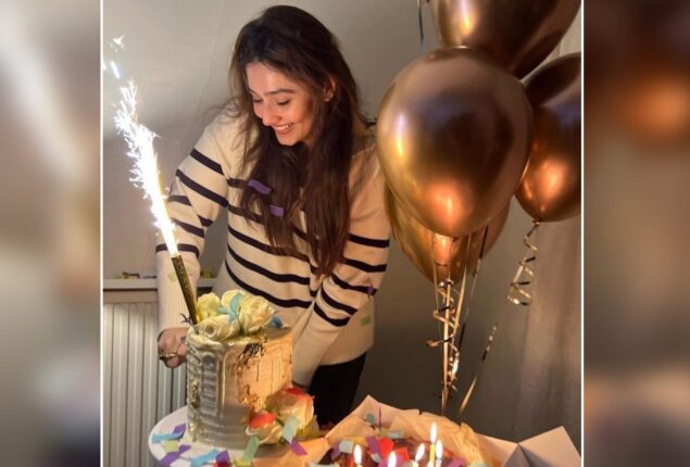 Durefishan Saleem looks stunning on her 27th birthday