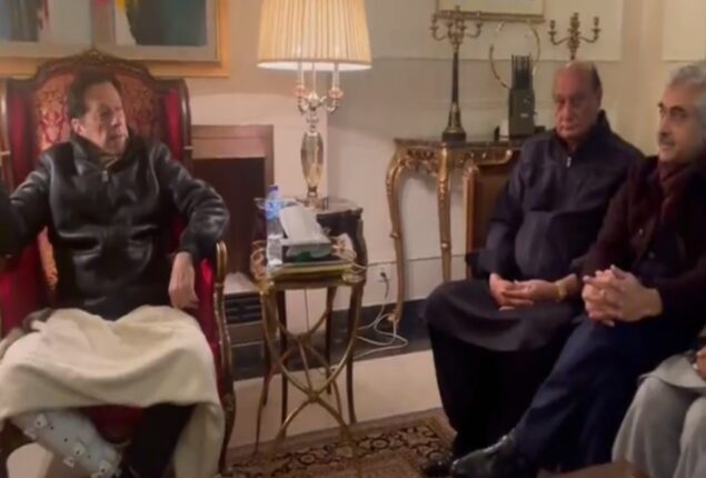 Imran Khan instructs Punjab ministers to gear up for vote of confidence