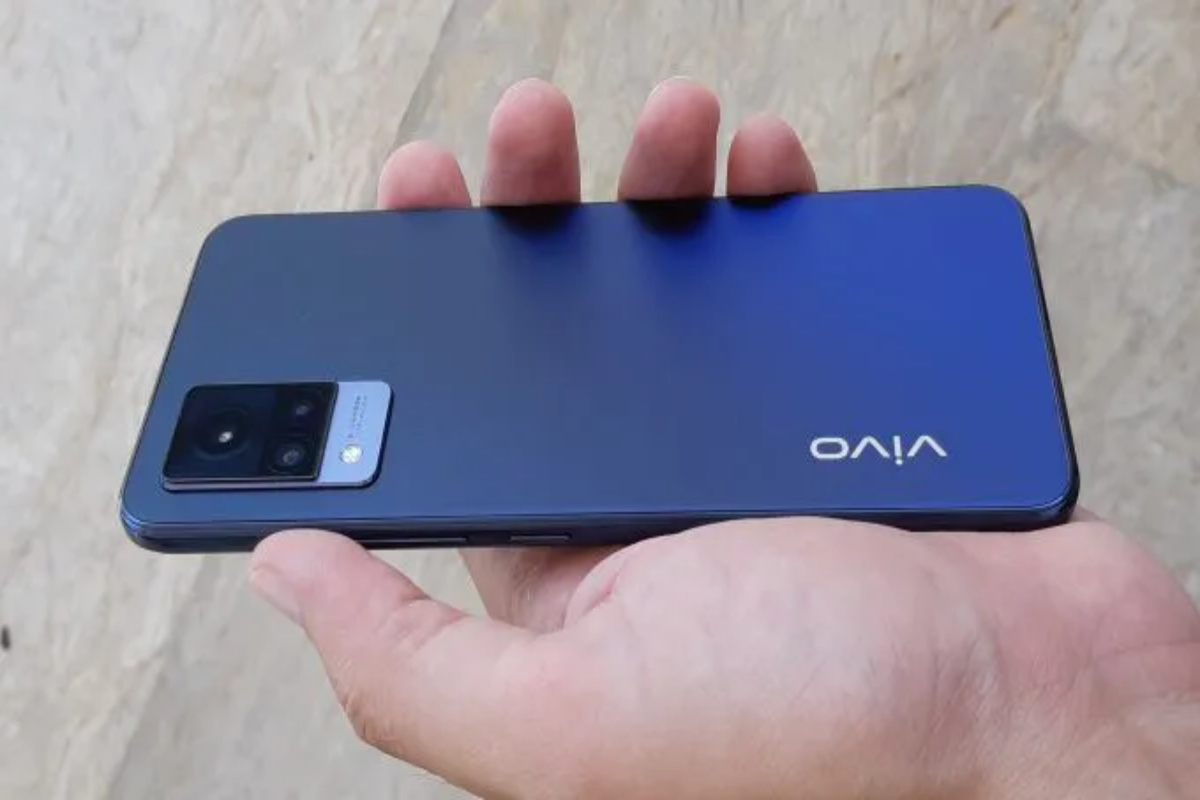 Vivo V21 price in Pakistan