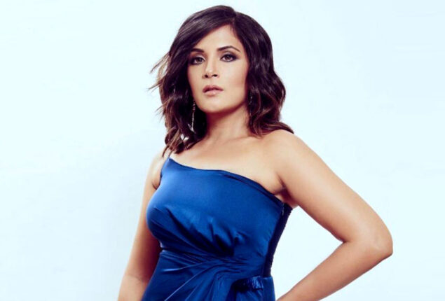 Richa Chadha is wearing a classic choti by Naseeb Apna Apna