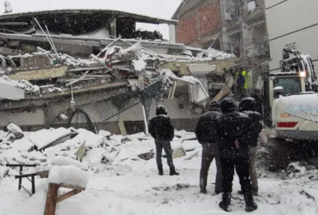 Earthquake in Turkey & Syria: Heavy rain hampers rescue efforts