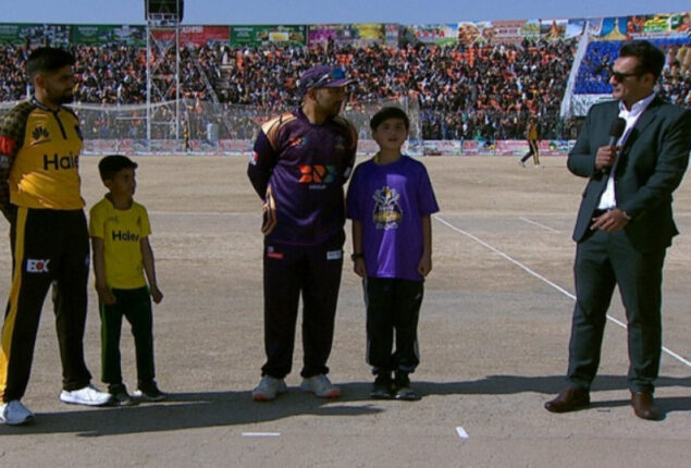 Quetta Gladiators vs Peshawar Zalmi: Peshawar wins the toss and chooses to bowl first