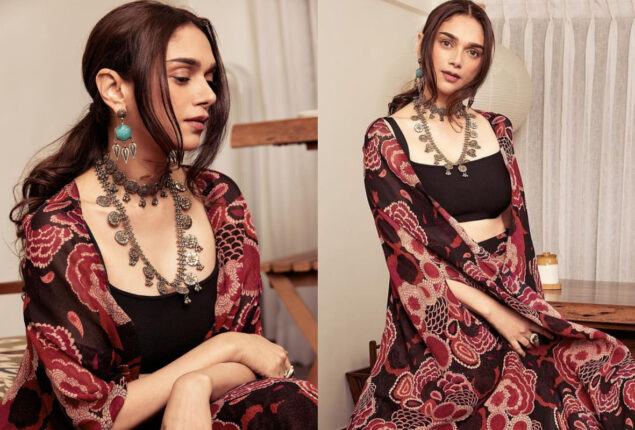 Aditi Rao Hydari looks stunning in Edgy Outfit