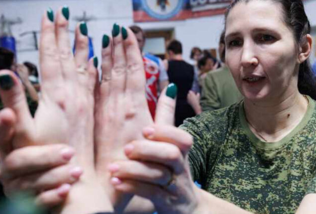 Spurred by the Ukraine conflict Russia’s ‘Women’s Guard’ learn to shoot