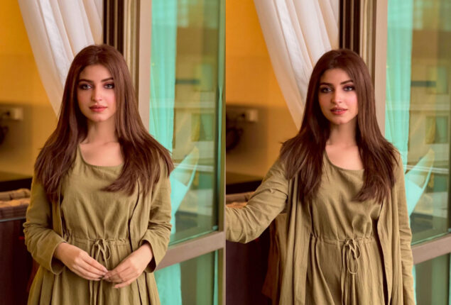 Kinza Hashmi winning hearts with her simple alluring look