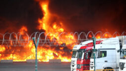 Firefighters battles with fire at Turkey’s Iskenderun port