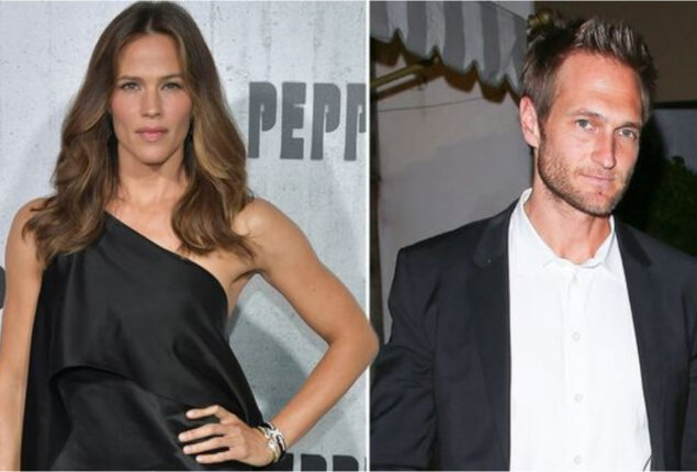 Jennifer Garner feels blessed of having John Miller after rekindling a year ago