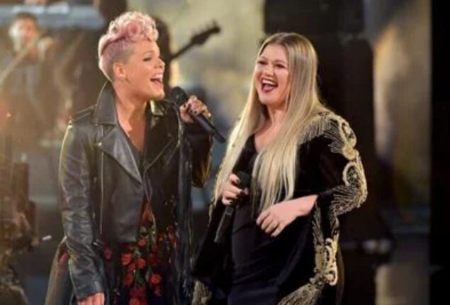 Kelly Clarkson and Pink have joined forces for a song duet