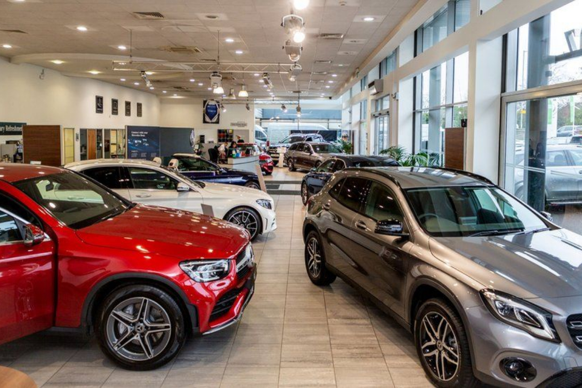 Car sales fall 39 per cent in seven months of FY23