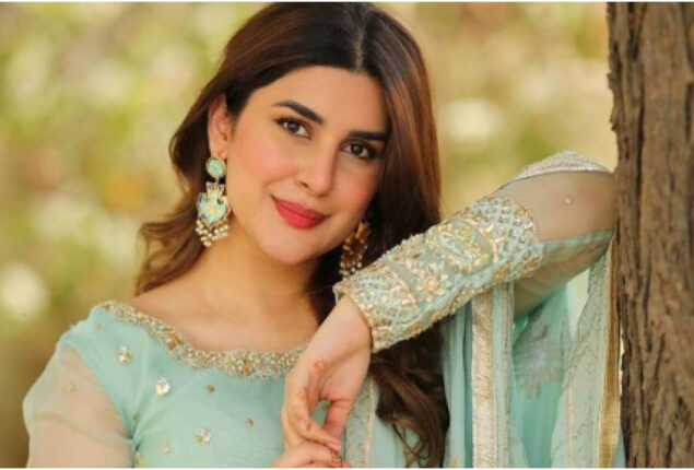 Kubra Khan replied to the fan’s comment regarding her relationship