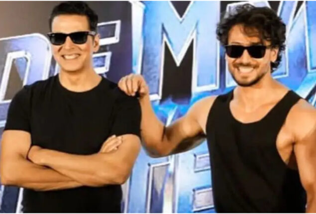 Tiger Shroff shares BTS picture of Bade Miyan Chote Miyan