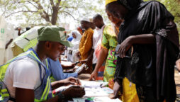 Nigeria election supervisor issues apology for voting delays