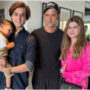 Hrithik Roshan picture with Mohsin Khan and his family
