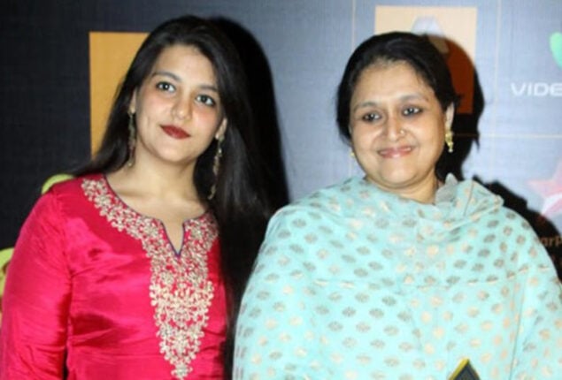 Supriya Pathak poses in the same clothes as her daughter Sanah Kapur on vacation