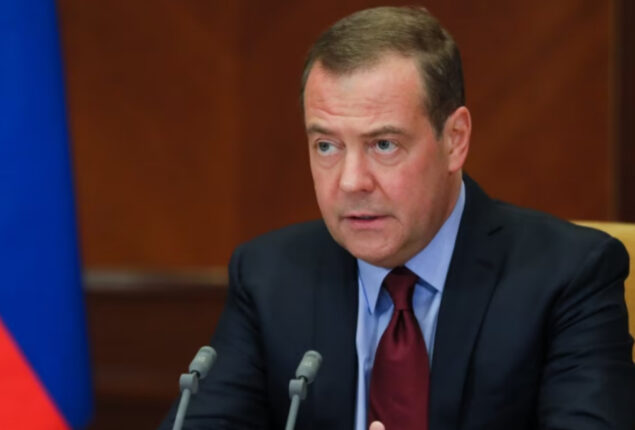 Medvedev of Russia proposes to push Poland’s boundaries