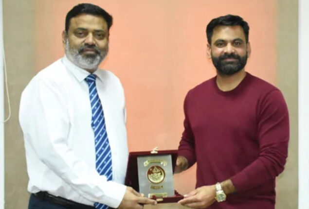 Mohammad Hafeez gets enrolled in ‘BS-HPESS’ at University of Karachi