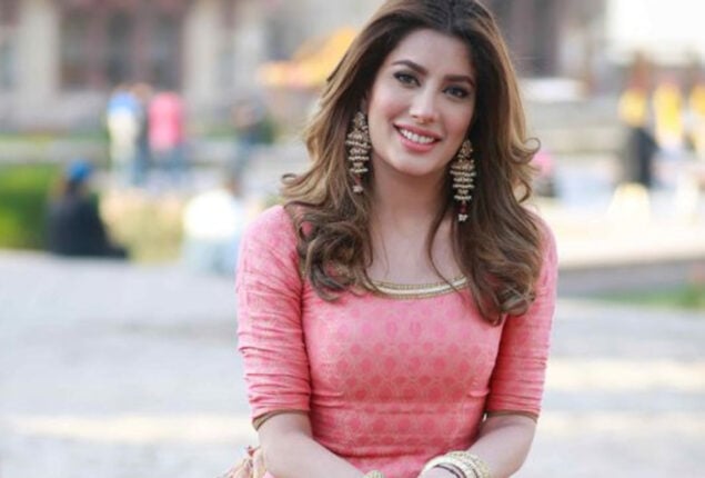 Mehwish Hayat looks gorgeous in ivory pishwas and stylish accessories
