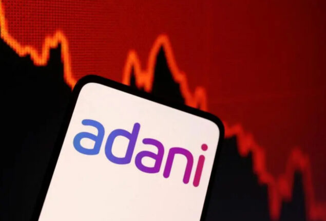 Share sale fails to halt Adani market slide in India